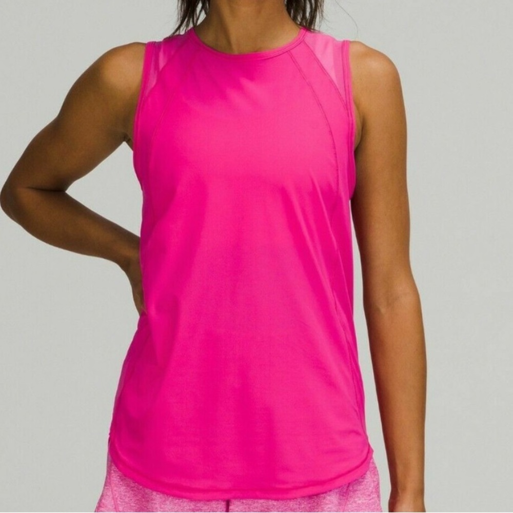 Lululemon Athletica Sleeveless Tank Top High Neck Split Hem Run Tank Lip Gloss
